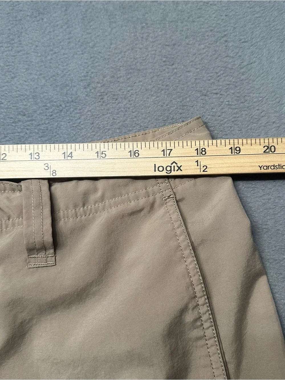 Nike Mens XL Cargo Shorts Tan Outdoor Hiking Utility Fishing Performance